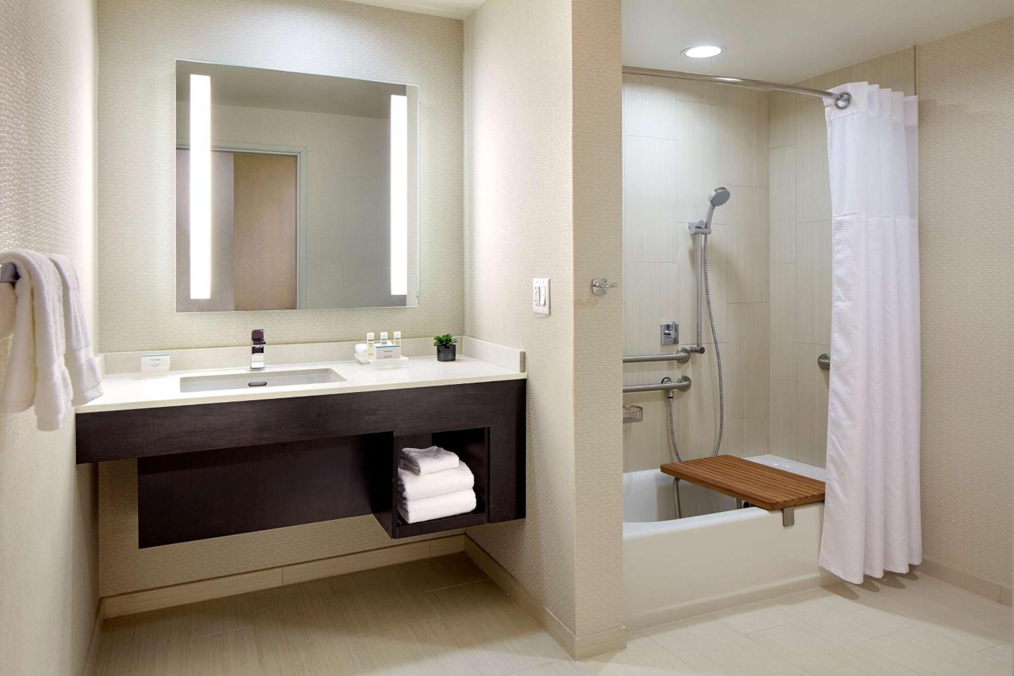 Homewood Suites By Hilton San Diego Downtown/Bayside Dış mekan fotoğraf